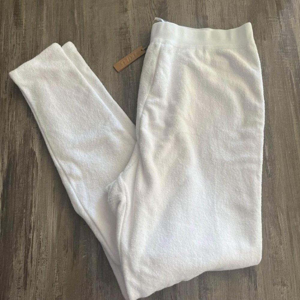 New Skims Leggings